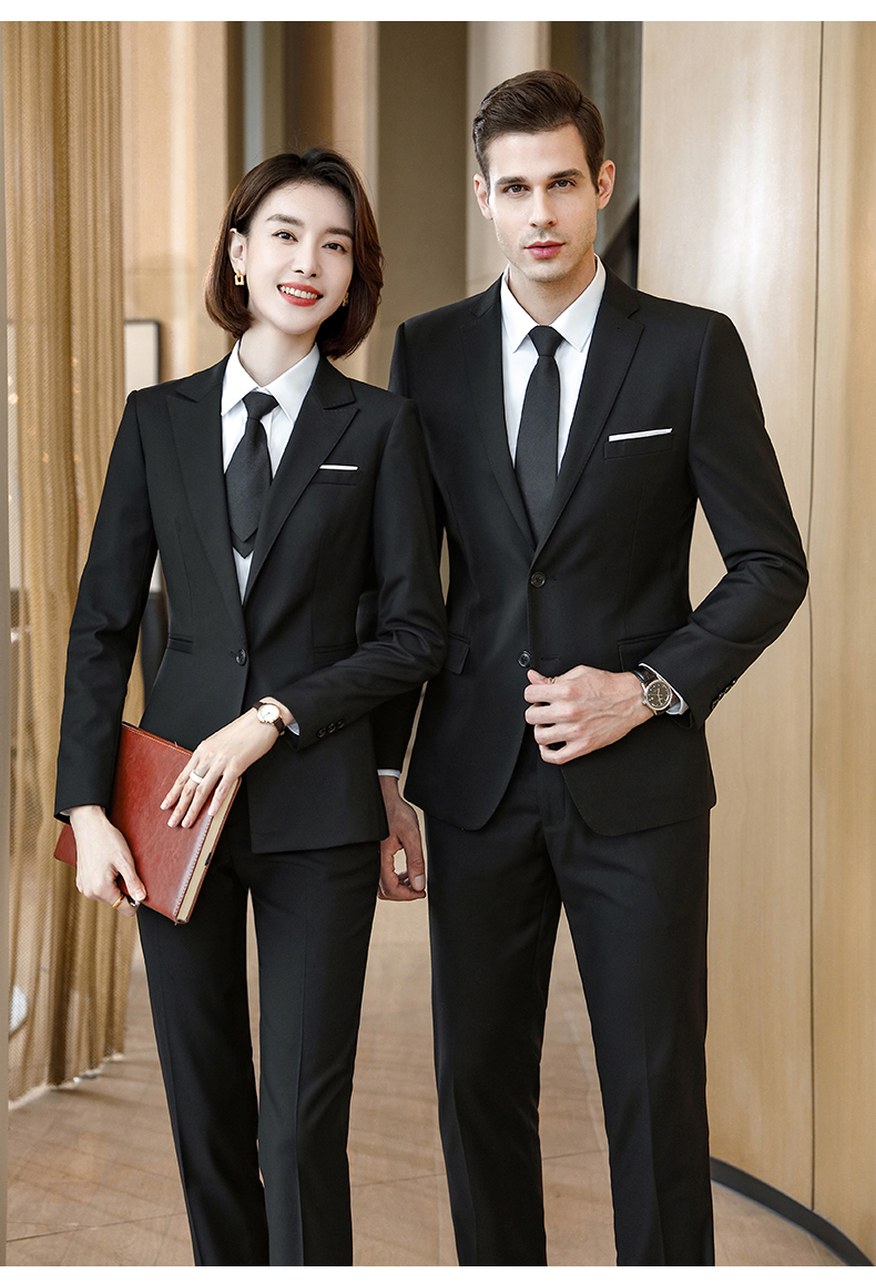 公司團(tuán)隊(duì)西服定制模特展示圖2