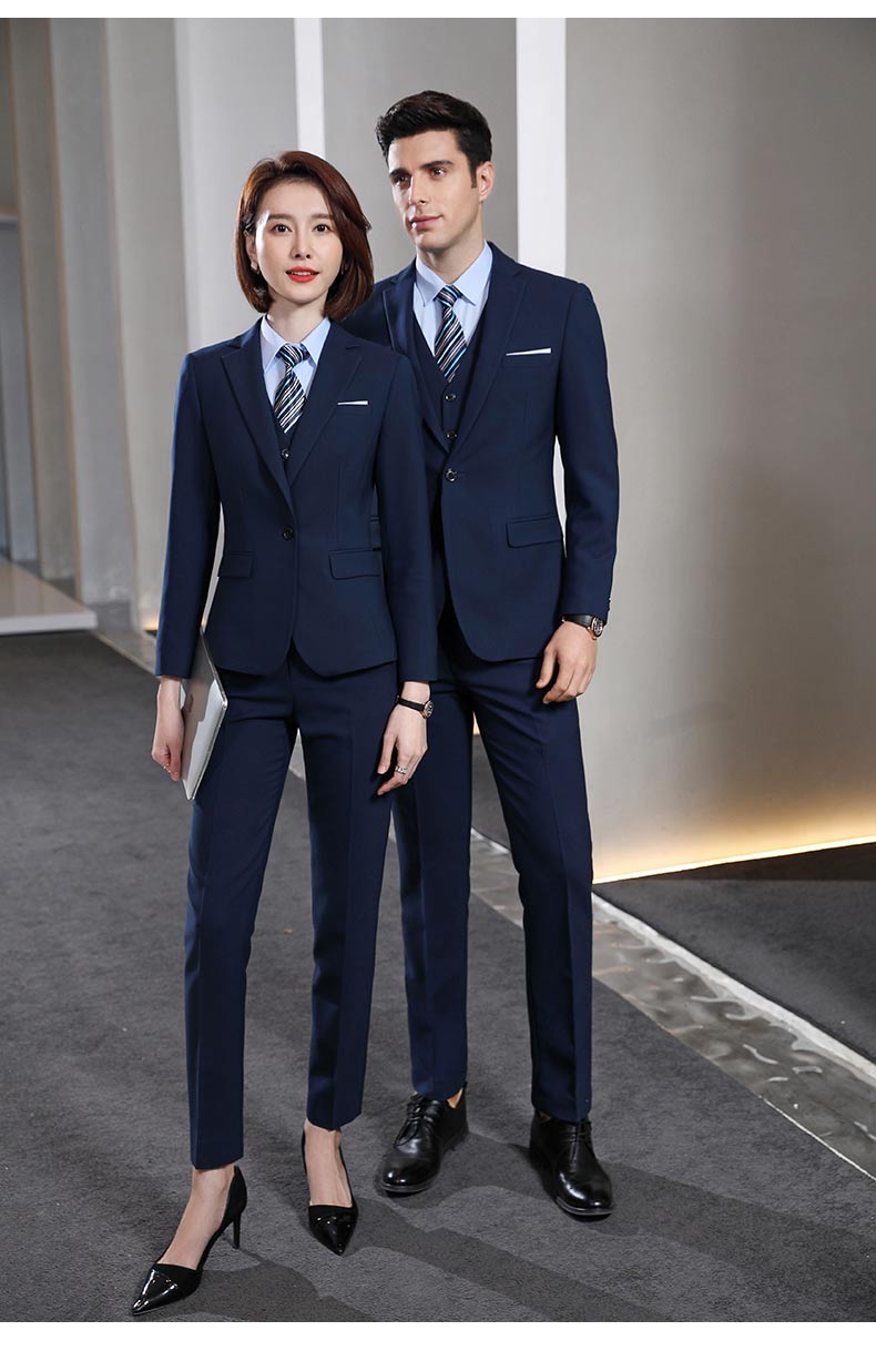 企業(yè)定做團(tuán)體西服模特展示圖片5